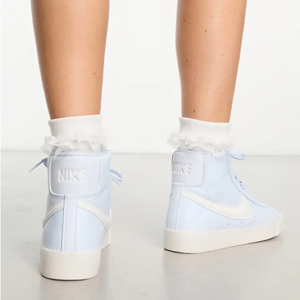 Women's Nike Blazer Mid '77 Next Nature Blue Tint/Summit White great condition - Picture 2 of 12